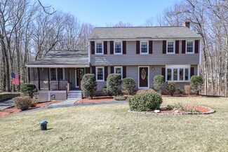 16 Virginia Rd, Tyngsboro, MA 01879