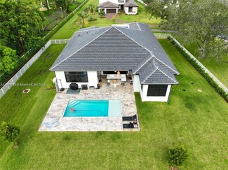 5000 SW 159th Ave, Southwest Ranches, FL 33331