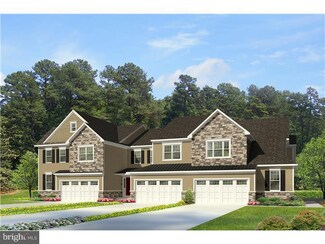 38 Sandy Run Cir, Fort Washington, PA 19034
