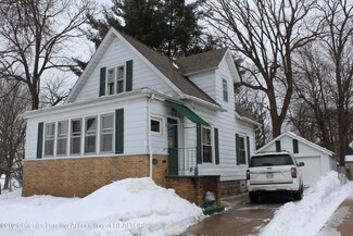 252 Elvin Ct, Lansing, MI 48912