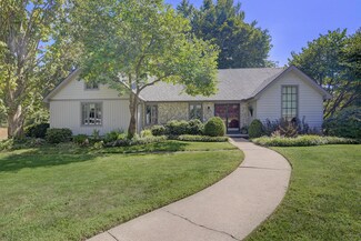 2846 E Ridgeview Cir, Springfield, MO 65804