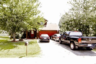 634 Saint Gregory St, Saint James, MO 65559