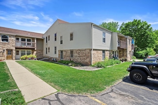 N114W16680 Crown Dr Unit 7, Germantown, WI 53022