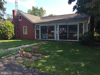5736 Kennedy Ave, Saint Thomas, PA 17252