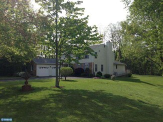 9 Cromwell Dr, Chesterfield, NJ 08515