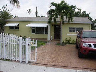 280 NE 171st St, North Miami Beach, FL 33162
