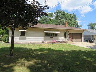 122 Dover St, Princeton, WI 54968