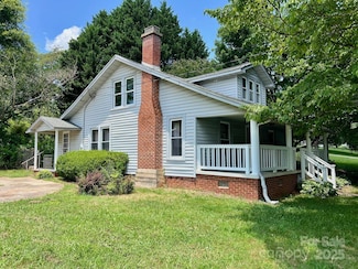 67 N Highland Ave, Granite Falls, NC 28630