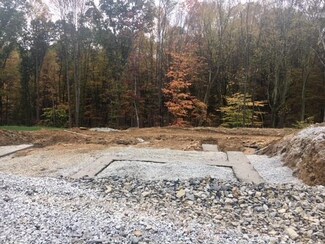 389 Brandywine Dr, Irwin, PA 15642