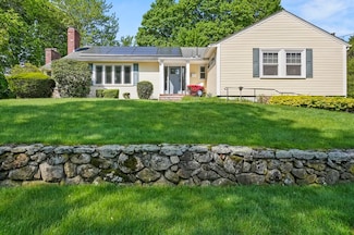 111 Draper St, Lowell, MA 01852