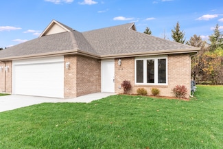 5540 Hearthside Dr, Bourbonnais, IL 60914