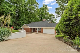 34 Westridge Dr, Asheville, NC 28803