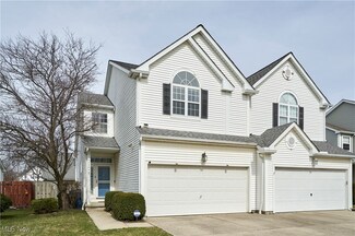 23250 Chandlers Ln, Olmsted Falls, OH 44138