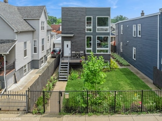1633 N Saint Louis Ave, Chicago, IL 60647