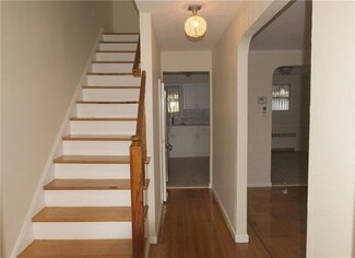 1051 E 213th St, Bronx, NY 10469