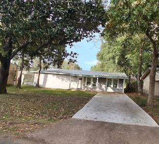 1155 Racine Dr, Lafayette, LA 70501