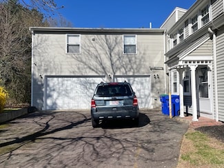 208 Hingham St, Rockland, MA 02370