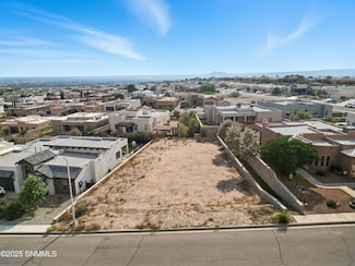 3071 Featherstone Dr, Las Cruces, NM 88011