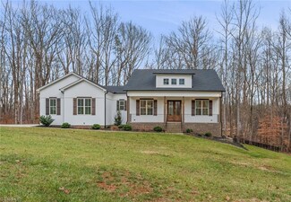 7007 Ridge Haven Rd, Greensboro, NC 27410