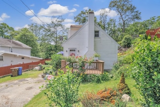 51 Oronoque Trail, Shelton, CT 06484