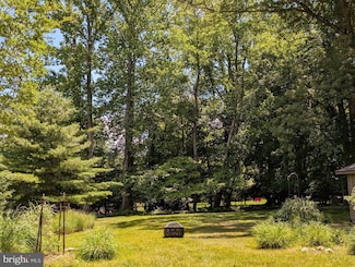 323 Owaissa Rd SE, Vienna, VA 22180