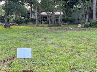 503 7th St, San Leon, TX 77539