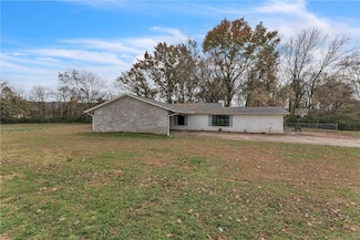 11957 Clyde Carnes Rd, Farmington, AR 72730