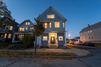 1800 W Windlake Ave, Milwaukee, WI 53215