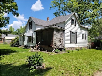 111 S Wall St, Leeton, MO 64761