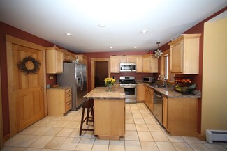 100 Overview Ln, Cambridge, VT 05464