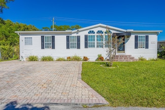 4361 1st Ct, Lake Worth Beach, FL 33462