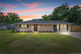 1301 Maria Dr, Sulphur, LA 70663