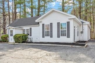 382 W Main St, Groton, MA 01450