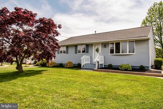 90 Charles Bossert Dr, Bordentown, NJ 08505