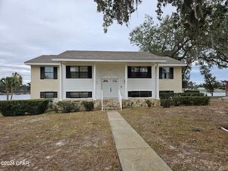 1437 Parkway Dr, Panama City, FL 32404