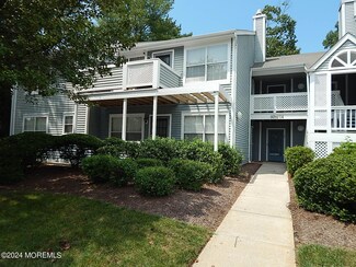 97 Cypress Ct, Howell, NJ 07731