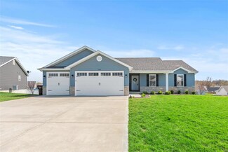 720 Woodview Meadows Dr, Troy, MO 63379