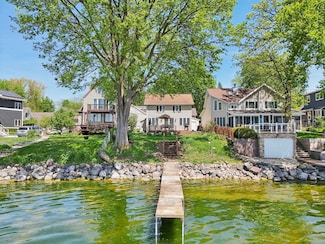 5206 Card Ave, McFarland, WI 53558