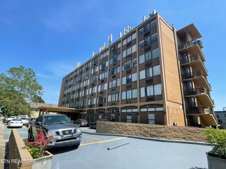 1700 W Clinch Ave Unit 512, Knoxville, TN 37916