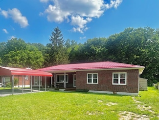 1736 Maple Acres Rd, Princeton, WV 24739