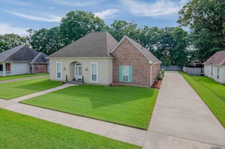 5608 Tennyson Dr, Baton Rouge, LA 70817