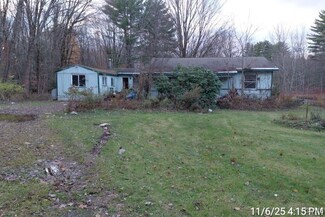 31 Cemetary Rd, Constantia, NY 13044