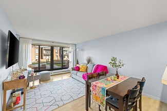 48 Groveland Terrace Unit B103, Minneapolis, MN 55403