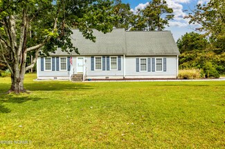 719 N Forty Rd, Morehead City, NC 28557