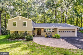 2417 Beekay Ct, Vienna, VA 22181