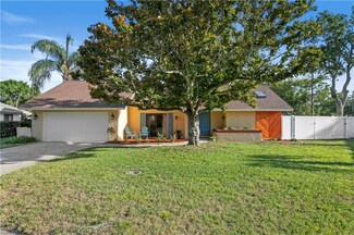 2770 Valencia Ln W, Palm Harbor, FL 34684