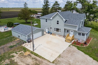 17469 N 300 Rd E, Flanagan, IL 61740