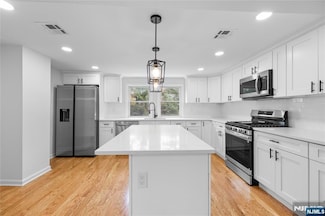 206 Linden Ave, Verona, NJ 07044