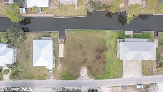 232 W 3rd Ave, Gulf Shores, AL 36542