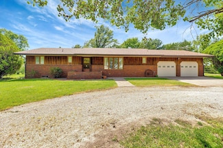 1199 N Conway Springs Rd, Conway Springs, KS 67031